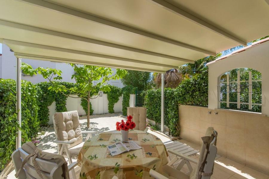 Holiday Home M&M Novigrad Istria Exterior foto